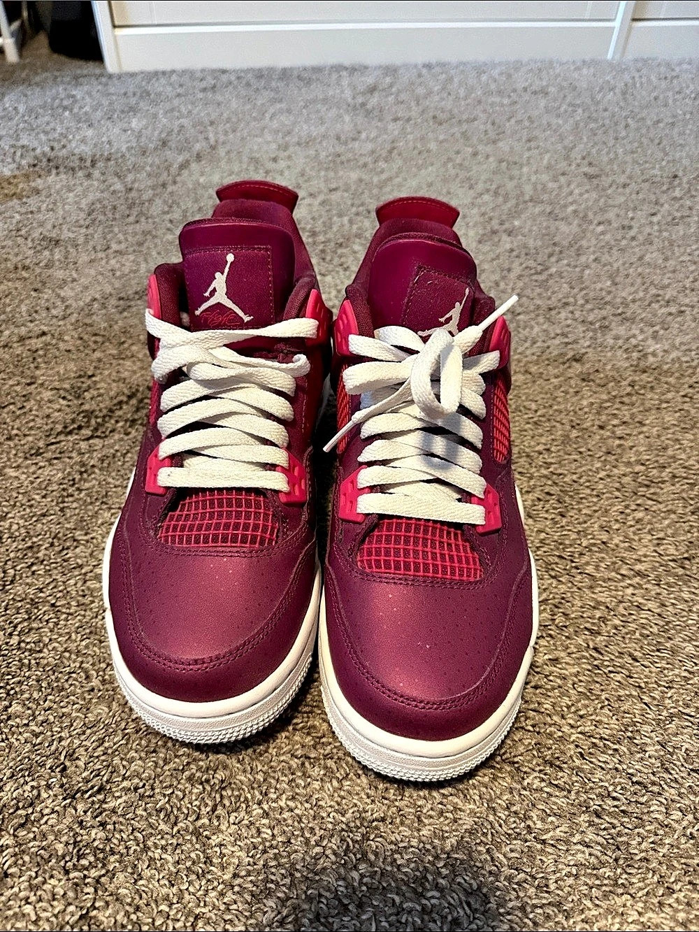 Jordan Air Jordan 4 Maroon & White Sneakers